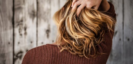 Pielęgnacja włosów średnioporowatych – przykładowe kosmetyki